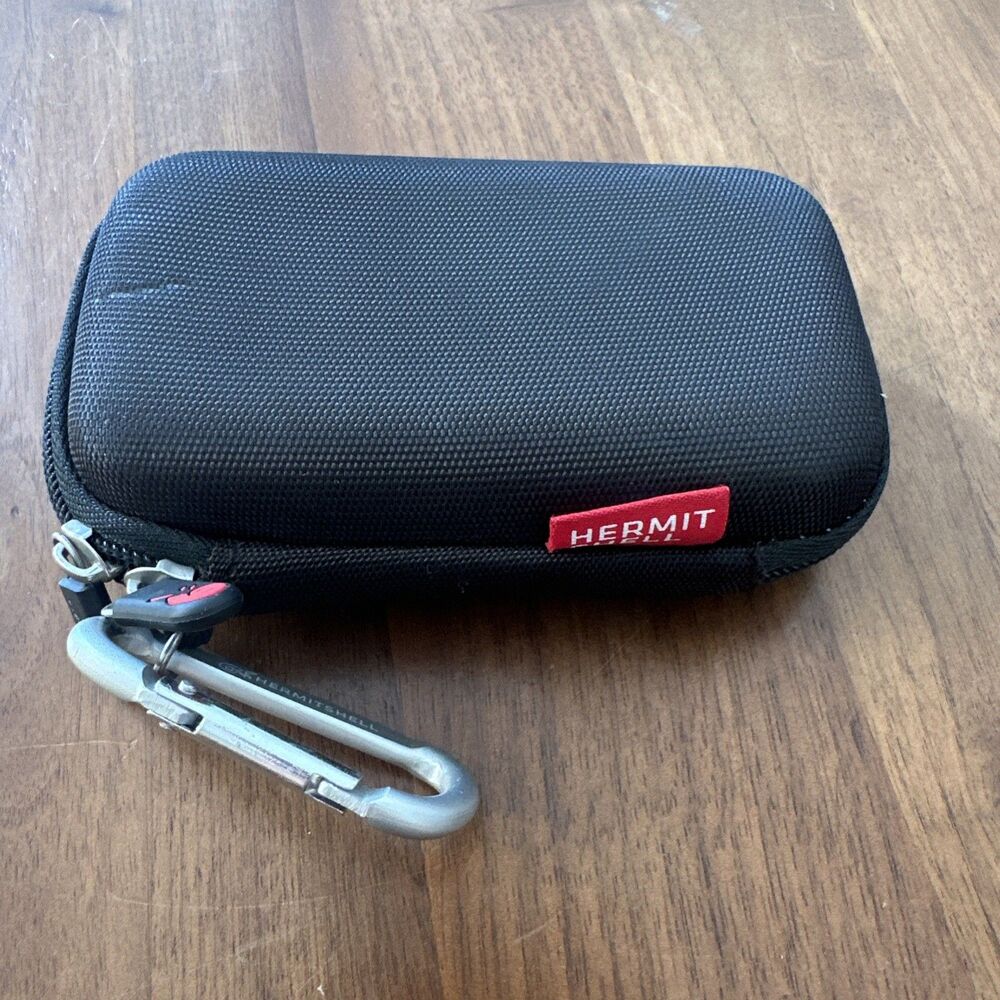 Hermitshell Zippered Clamshell Accessories Storage Case